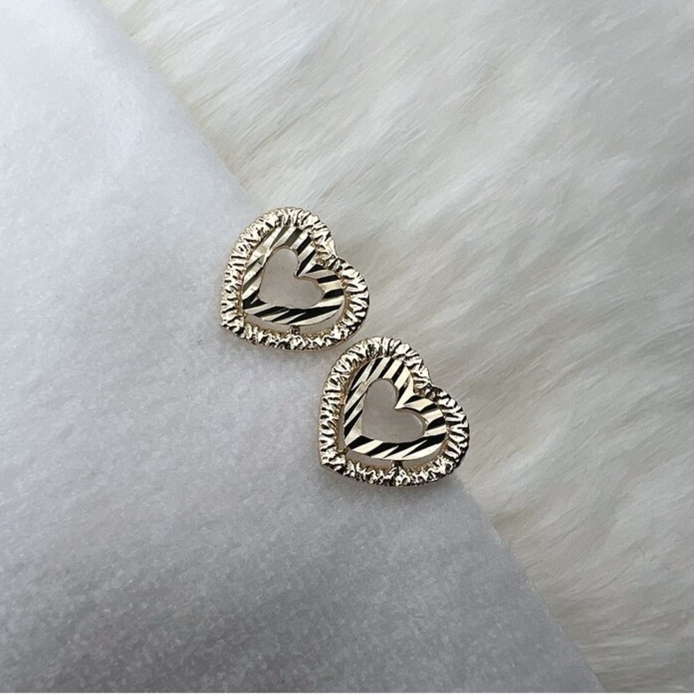 14k solid Gold XL Heart Earrings, 3D Heart Studs